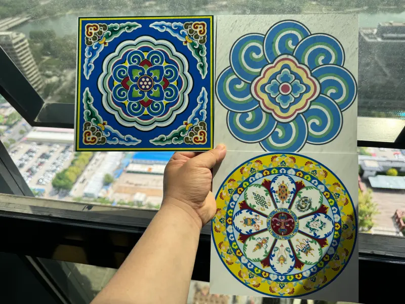 Smooth coated metal panel for vibrant sublimation prints